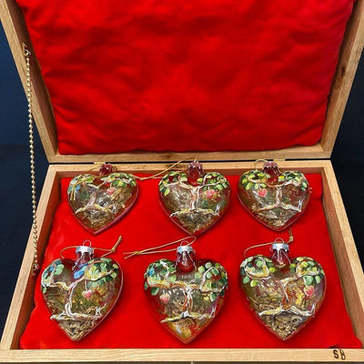 Chest with 6 Glass Ornaments